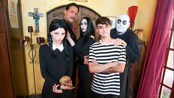 Halloween Group Sex Within Their Family : Audrey Noir, Kate Bloom