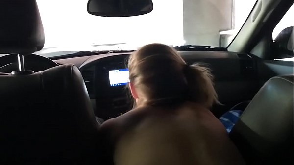 Getting Lost in PAWG in a Parking Garage – ADULTISPORN.COM